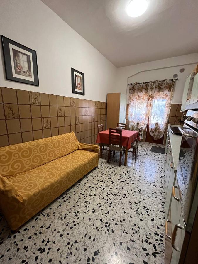 Ferienwohnung Maison Irene Melfi Exterior foto